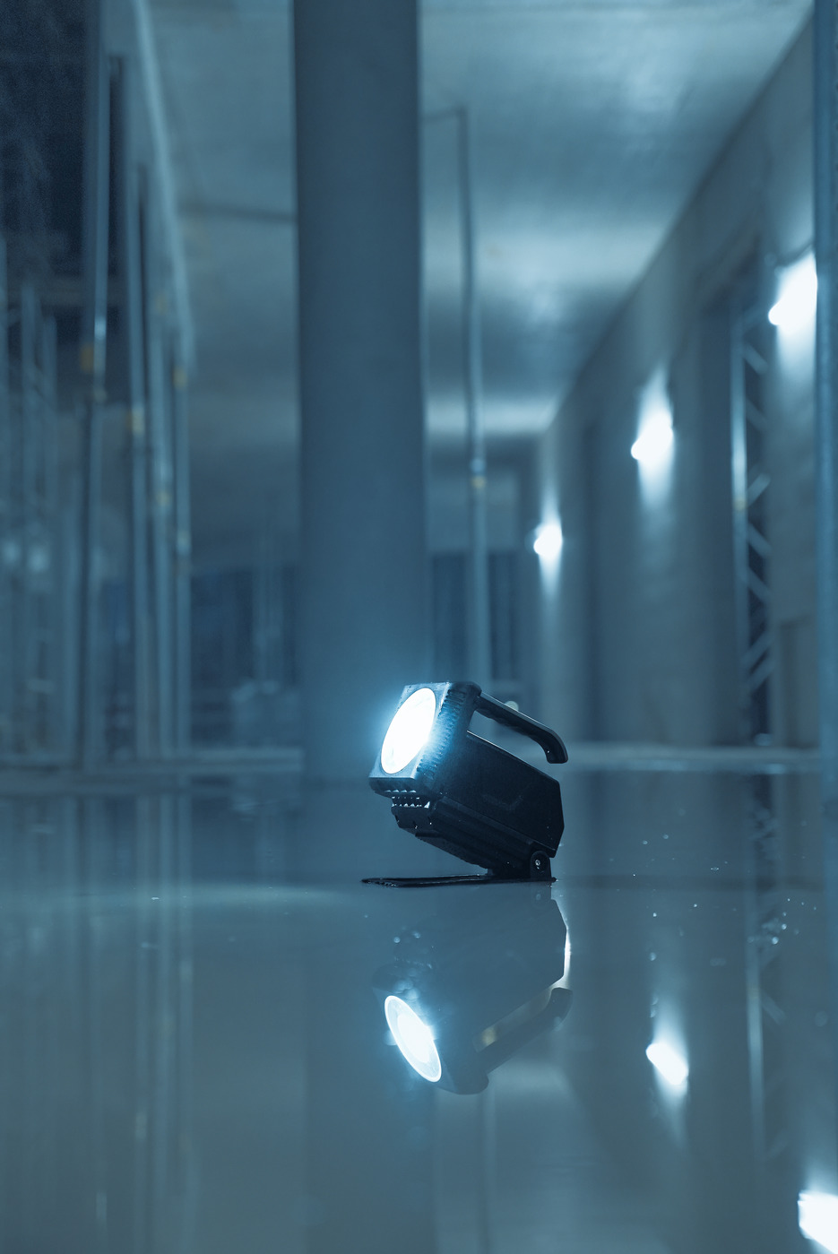 Lighting duration depending on the battery used