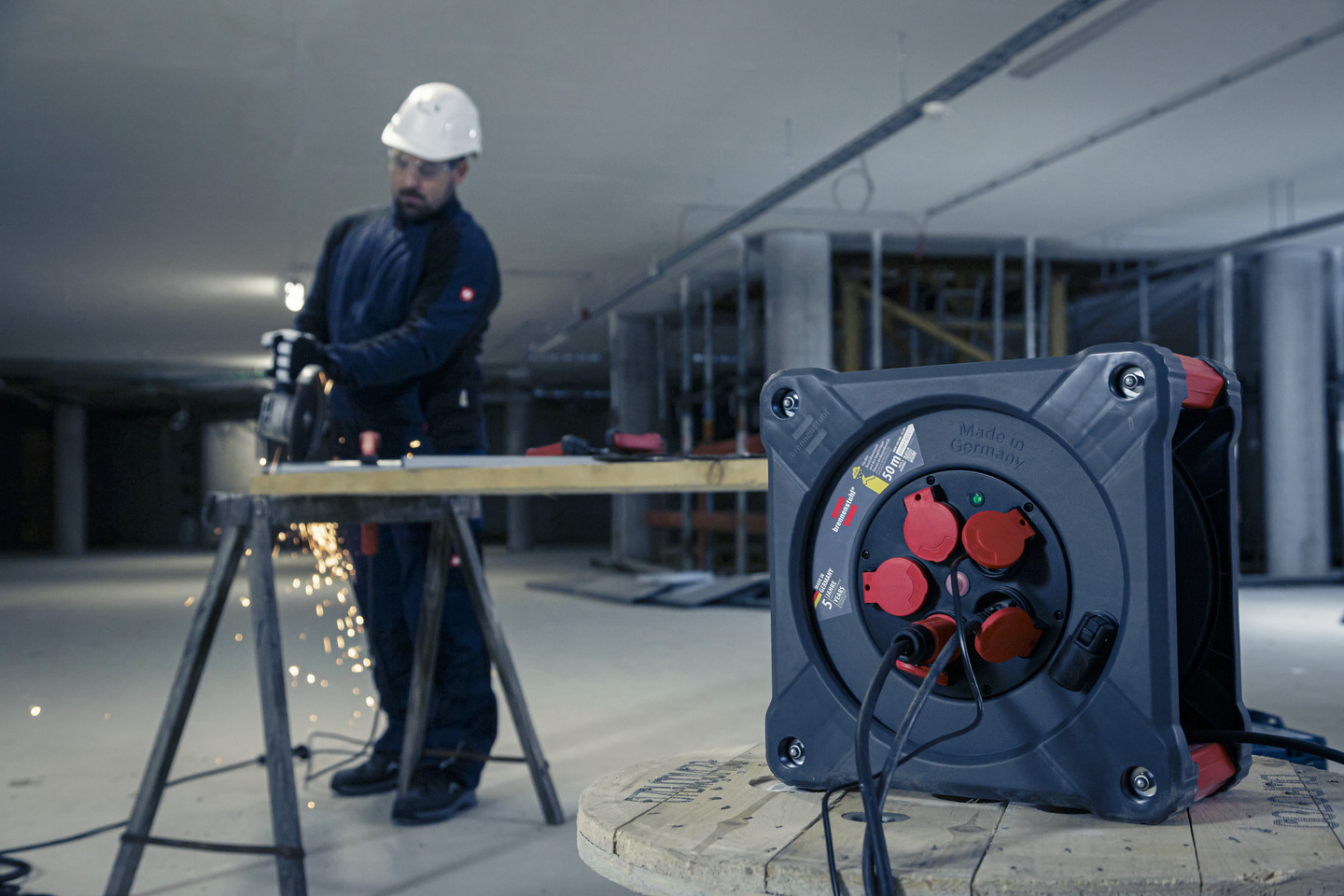 The brennenstuhl® 5-way socket insert