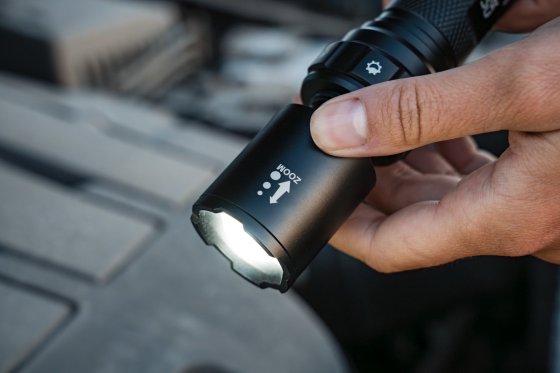  - Continuous focus – from close up to far away