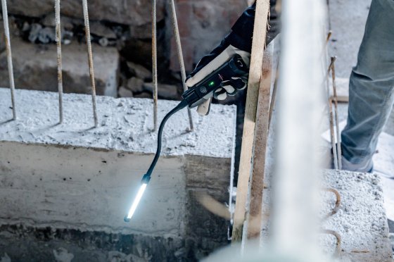  - Flexible light for hard-to-reach areas